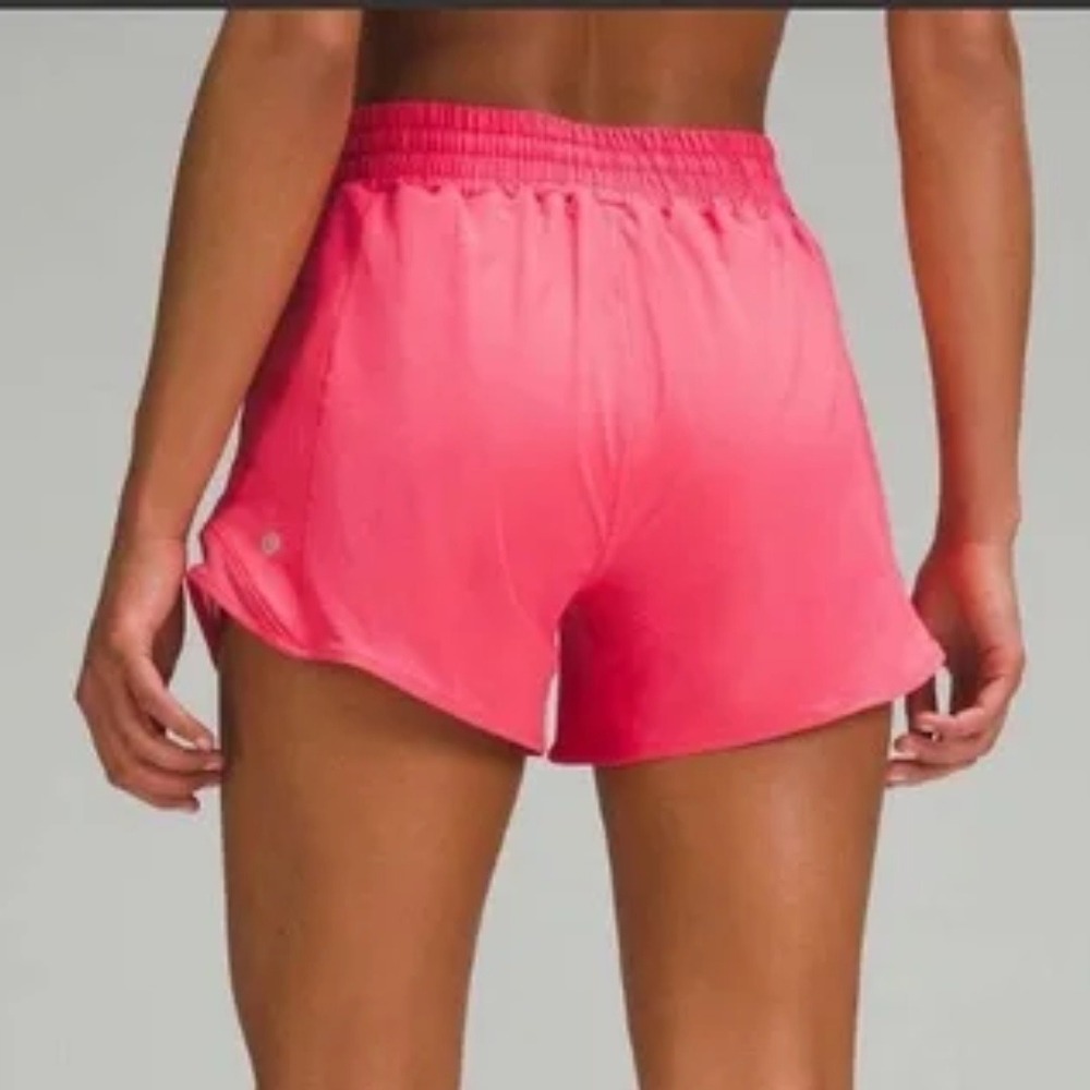 Lululemon | Hotty Hot Lined 4" Running Shorts in Lip Gloss Pink size 4 - Picture 3 of 9